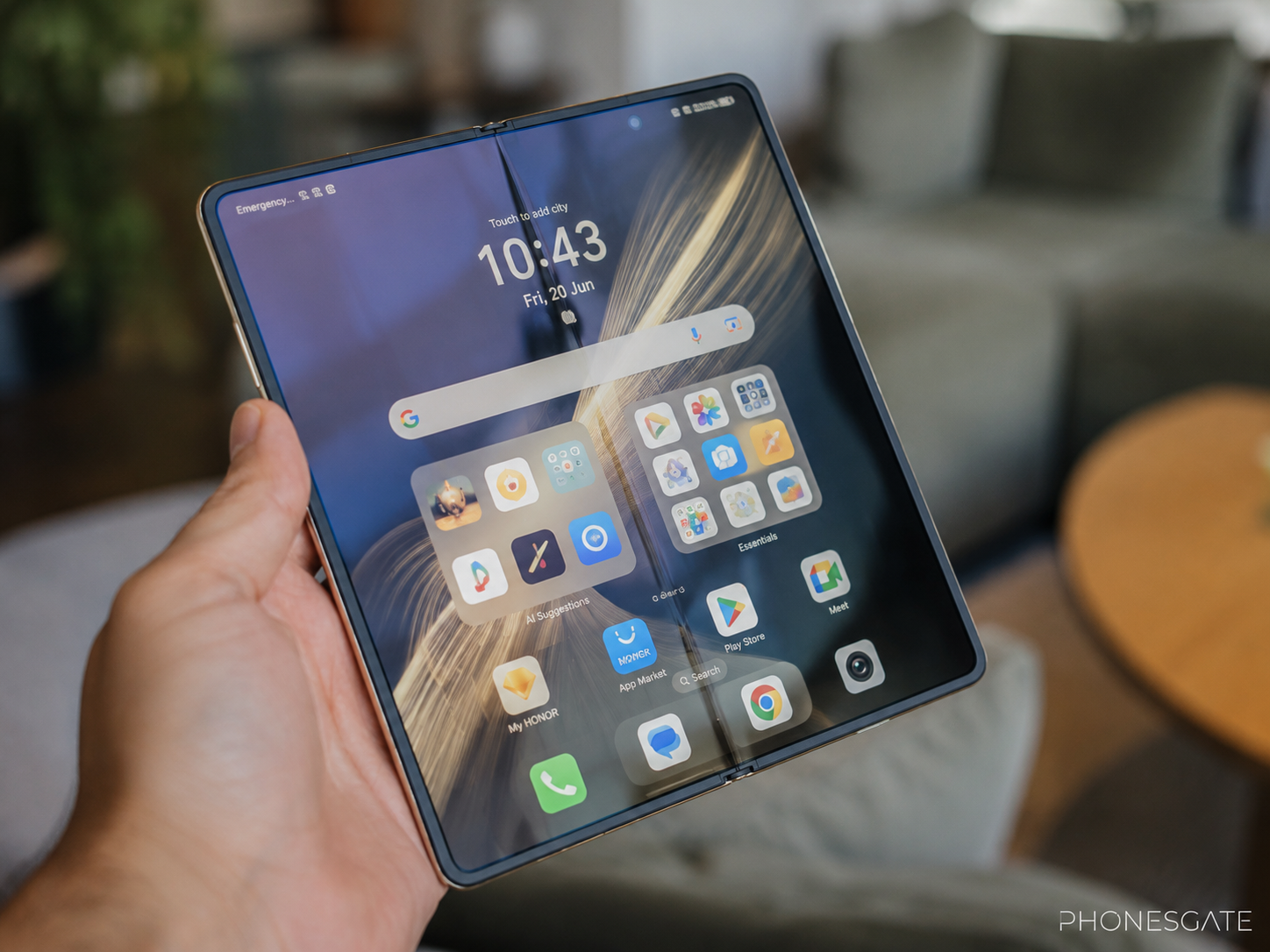 Large inner display of a foldable smartphone used in one hand