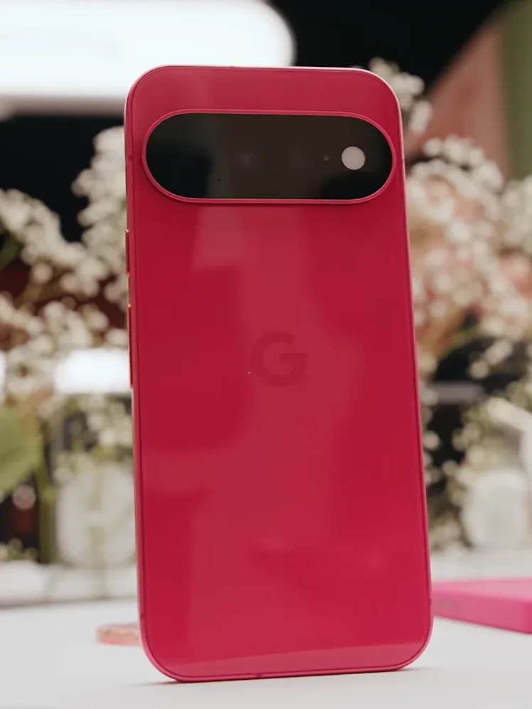 Fuchsia Google Pixel 11 rear design